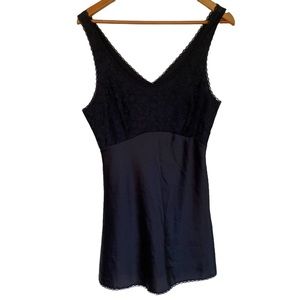 Vintage Black Sleeveless Nightie Slip Lace L
